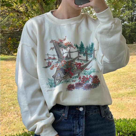 Tops - Women’s size small fall sweatshirt